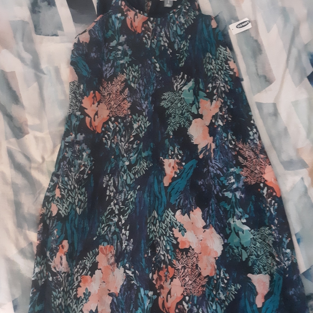 Sundress - Picture 2 of 2